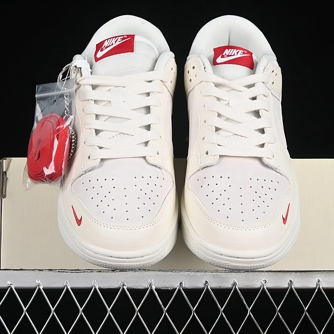 COMME DES GARÇONS Play Dunk Low