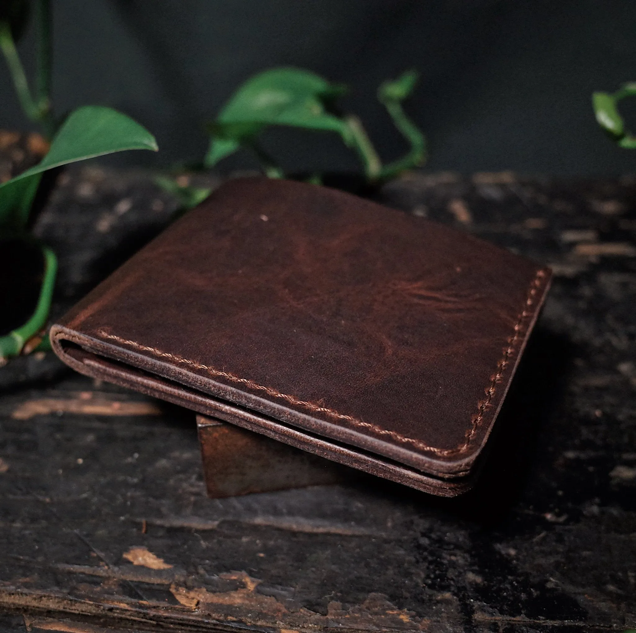 Ludger Leather Bifold Wallet – Dark Brown Edition