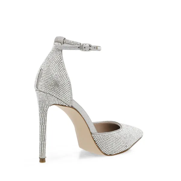 STEVE MADDEN VALID-R PUMPS